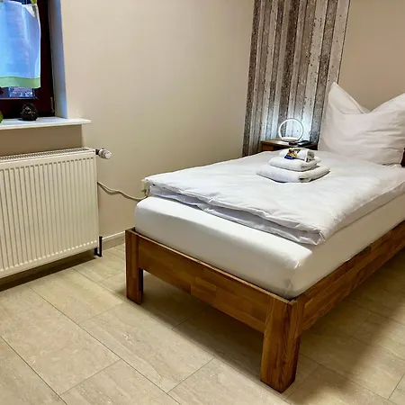 Unterm Stein - Rotkaeppchen - 3 Schlafzimmer * Alheim